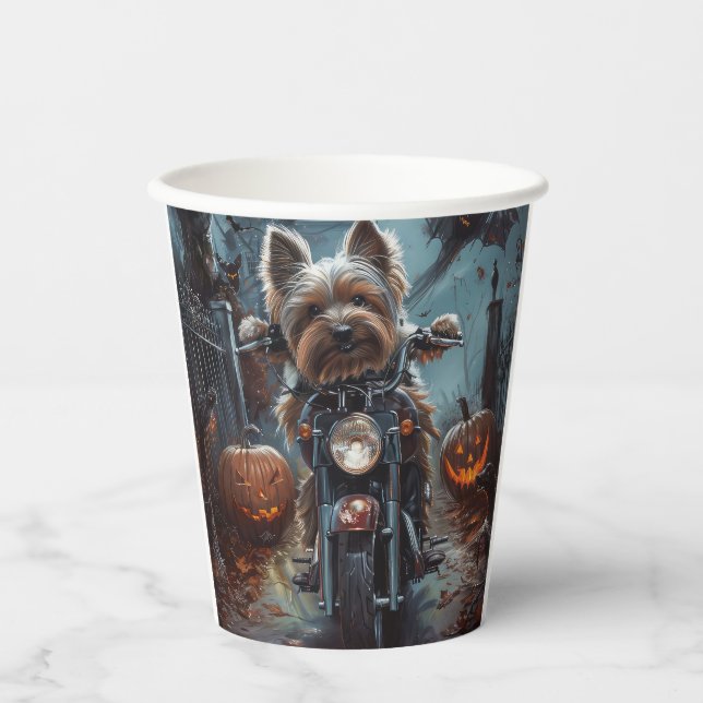 Biewer Terrier Riding Motorrad Halloween Beängstig Pappbecher (Vorderseite)