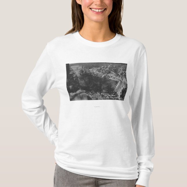 Big Bear See, CA-Landstraße über der Verdammung T-Shirt (Vorderseite)