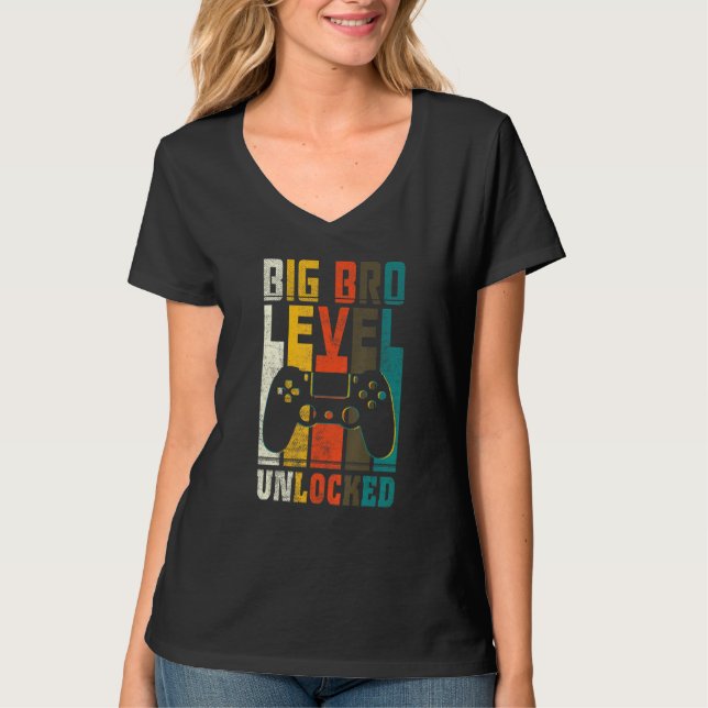 Big-Bro-Ebene entriegelt, um weiter oben auf T-Shirt (Vorderseite)