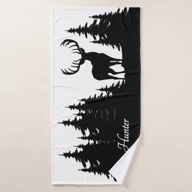 Big Buck unter Pine Trees Vector Name Badehandtuch (Badehandtuch)