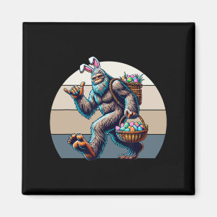 Big Foot mit sonnigen Ohren, die einen Bysket aus Magnet
