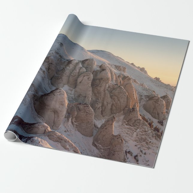 BIG-ROCK-FORMATIONEN MIT SCHNEE GESCHENKPAPIER (Ungerollt)