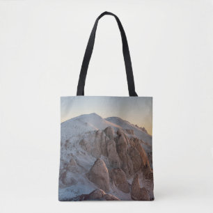 BIG-ROCK-FORMATIONEN MIT SCHNEE TASCHE