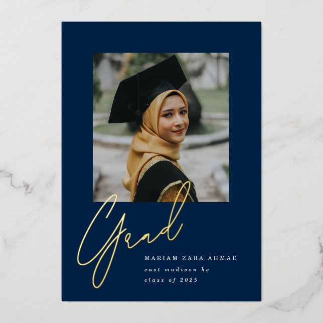 Big Script Grad Folieneinladung (Vorderseite)