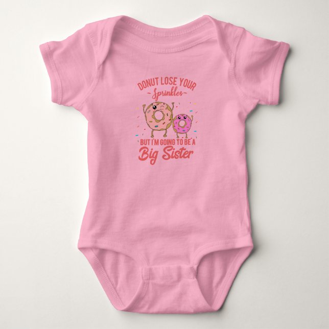 Big Sister Pink Donut Baby Ankündigung Baby Strampler (Vorderseite)
