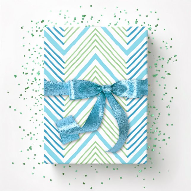 Big Zag Chevron in Green and Aqua Geschenkpapier (Von Creator hochgeladen)