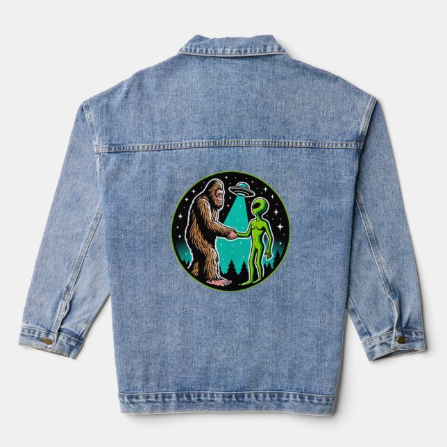 Bigfoot Alien Alliance - Funny Scifi Cryptid Jeansjacke (Rückseite)