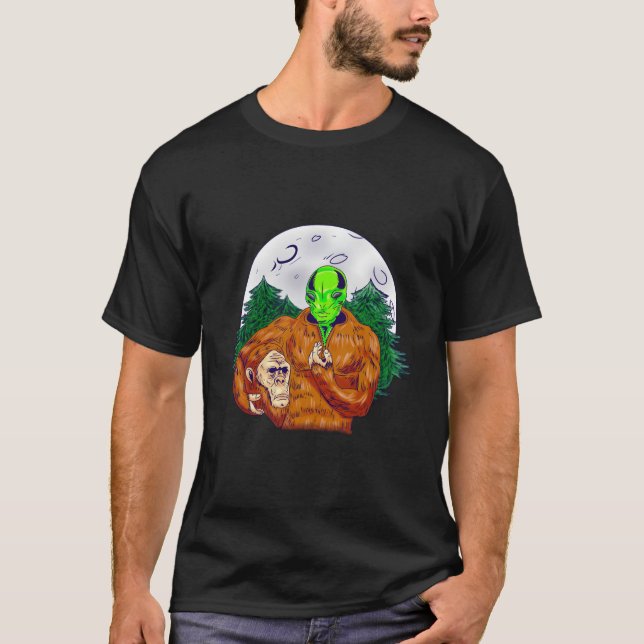 Bigfoot Alien Face Sasquatch Ufo Believers T-Shirt (Vorderseite)