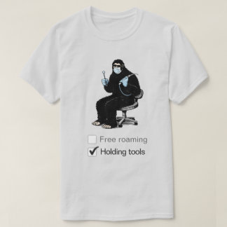 Bigfoot arbeitet in einer Zahnklinik T-Shirt