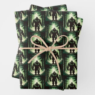Bigfoot beim Waldspaziergang 2 Geschenkpapier Set