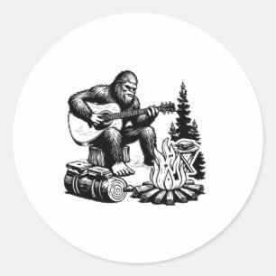 Bigfoot Camping Smore Rock Bigfoot spielt Gitarre Runder Aufkleber