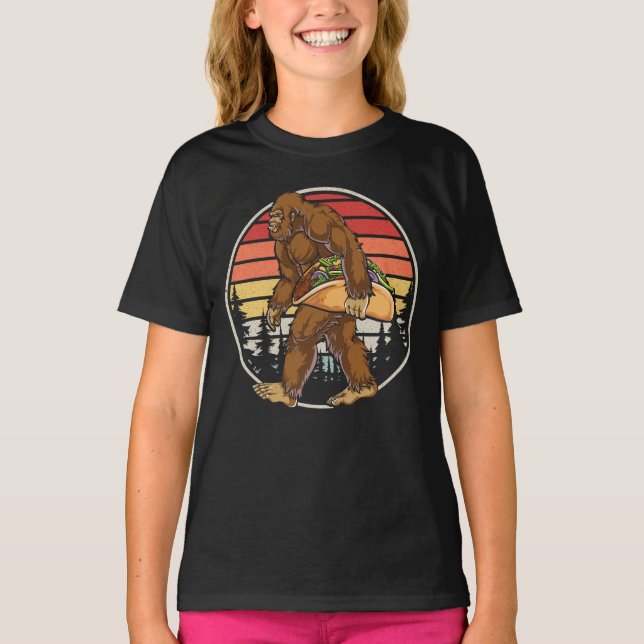 Bigfoot Carried Taco Girl T - Shirt (Vorderseite)