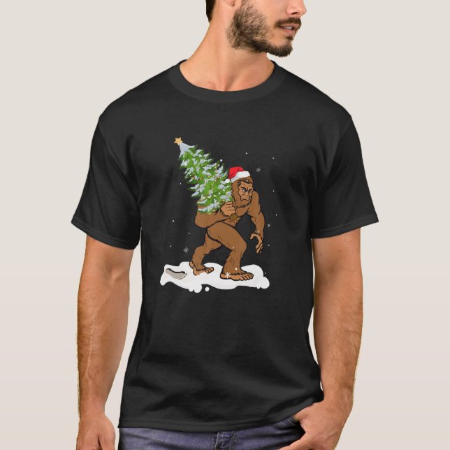 Bigfoot Christmas Tree Boys Men Sasquatch Santa T-Shirt (Vorderseite)