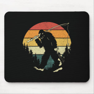 Bigfoot Fishing Funny Sasquatch Fisch Sunset 80er Mousepad