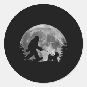 Bigfoot führt einen Hund lustige Yorkie-Liebhaber Runder Aufkleber