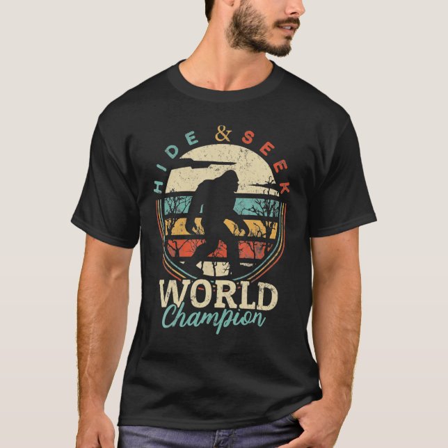 Bigfoot Hide and Seek World Champion Sasquatch T-Shirt (Vorderseite)
