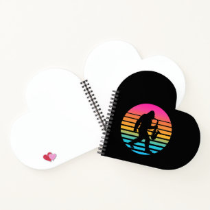 Bigfoot-Jazz-Saxophon-Retro-Sonnenuntergangs-Desig Notizbuch