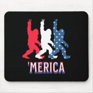 Bigfoot merica Red White Blue Peace Zeichen 4. Ju Mousepad
