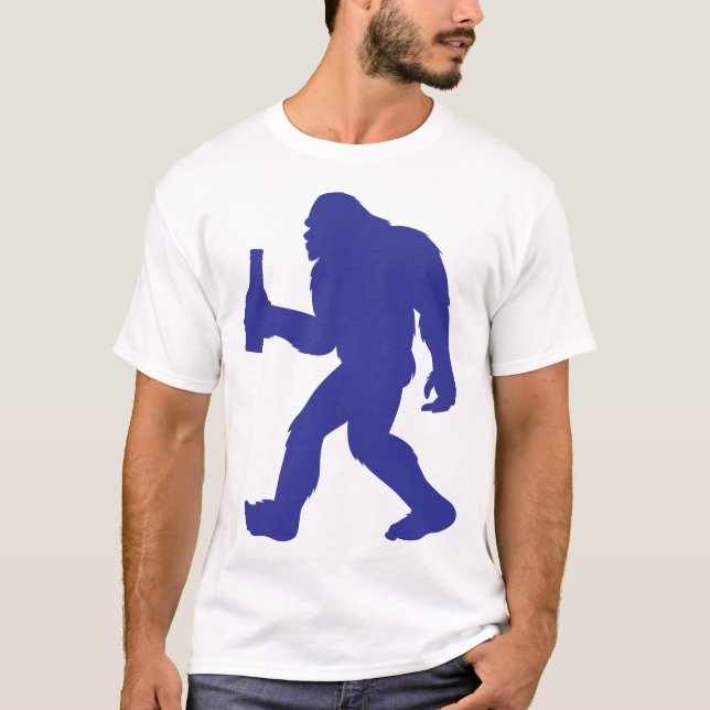 Bigfoot mit einem Bier T-Shirt (Vorderseite)