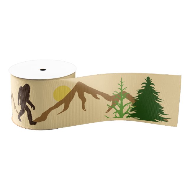 Bigfoot Mountains und Forest Pine Trees Gemustert Ripsband (Spule)