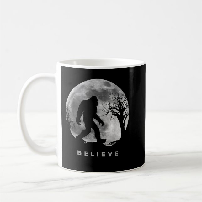 Bigfoot Night Full Moon Ich glaube Sasquatch Men K Kaffeetasse (Links)