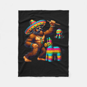 Bigfoot Pinata Cinco De Mayo Mexikanischer Sasquat Fleecedecke