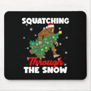 Bigfoot quatschen durch den Schnee Sasquatch Chri Mousepad