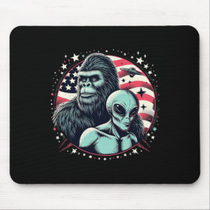 Bigfoot Sasquatch Alien Amp Bigfoot Usa Flaggen Mousepad