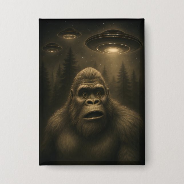 Bigfoot Sasquatch Alien UFO Funny Button (Vorderseite)