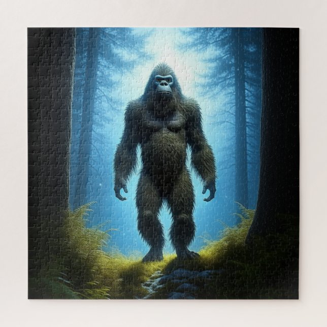 Bigfoot Sasquatch im Wald (Vertikal)