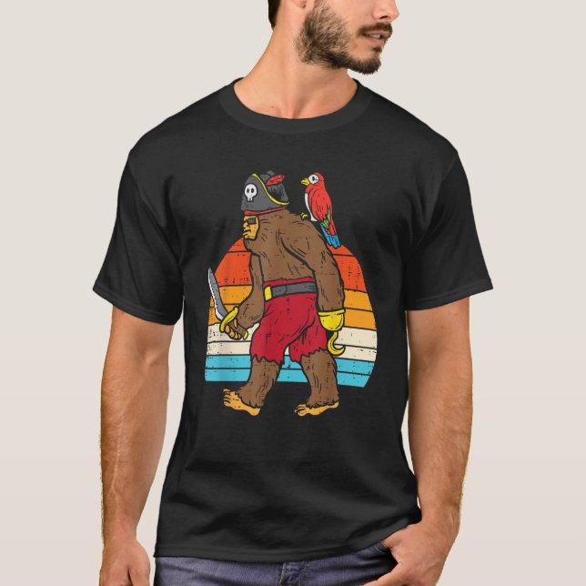 Bigfoot Sasquatch Pirate Parrot Retro Halloween Me T-Shirt (Vorderseite)
