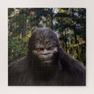 BIGFOOT SASQUATCH PORTRAIT ORANGE AUGEN