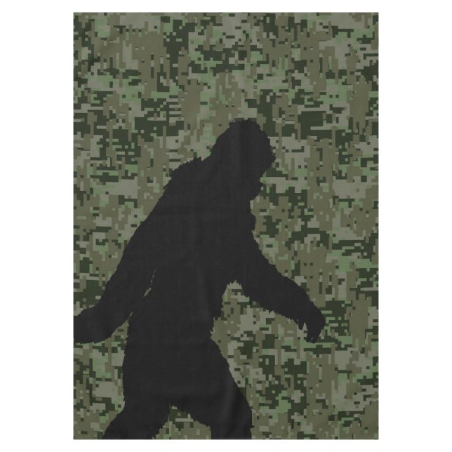 Bigfoot Silhouette auf Woodland Digital Camouflage Tischdecke (Vorderseite)