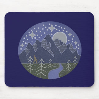 Bigfoot Sternenreiche Nachtwanderung | Kryptozoolo Mousepad