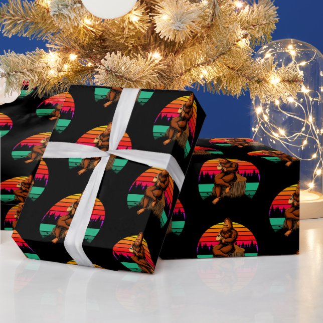 Bigfoot Sunset Coffee Break Funny Sasquatch Geschenkpapier (Feiertage)