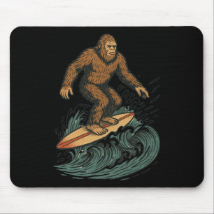 Bigfoot-Surfing-Retro-Beach-Kryptid-Kunst für den Mousepad