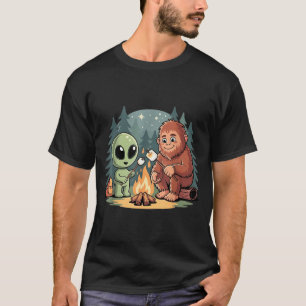 Bigfoot und Alien Lagerfeuer lustiger Sasquatch UF T-Shirt