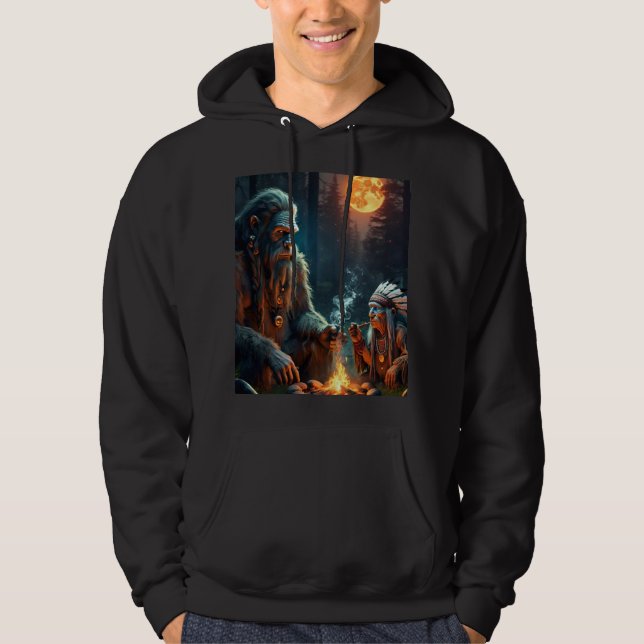 Bigfoot und die Ansammlung des Moonlit-Waldes Hoodie (Vorderseite)