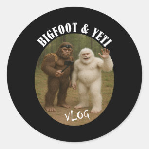 Bigfoot Und Freund Vlog Lustiges Camping Wandern S Runder Aufkleber
