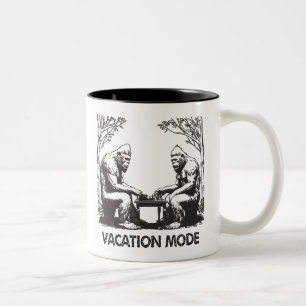 Bigfoot Urlaubsmodus Schach Zweifarbige Tasse