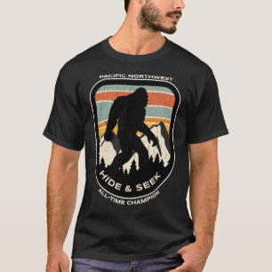 Bigfoot versteckt und sucht Allzeit-Kamp der Pacif T-Shirt