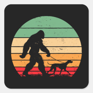 Bigfoot Walking German Kurzhaar Pointer Dog Vin Quadratischer Aufkleber