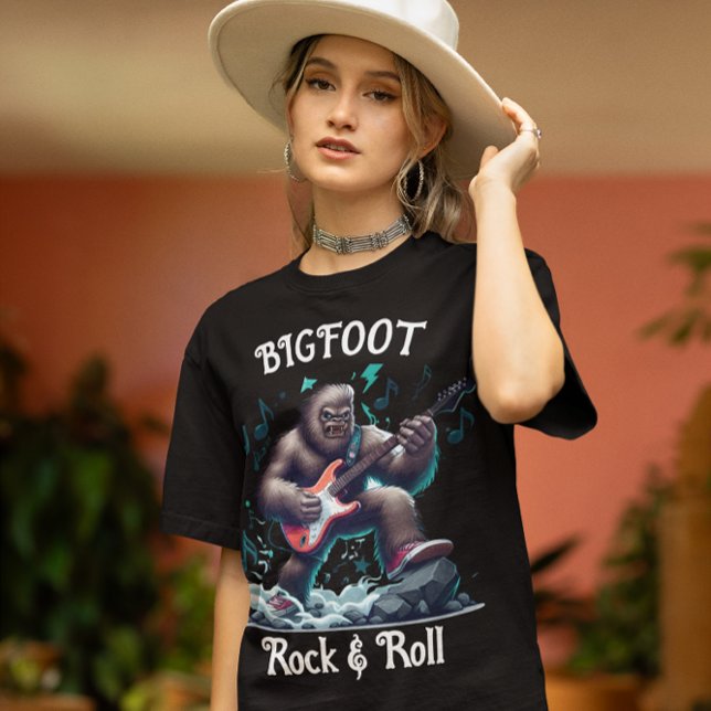 Bigfoots Midnight Rock Concert T-Shirt (Von Creator hochgeladen)