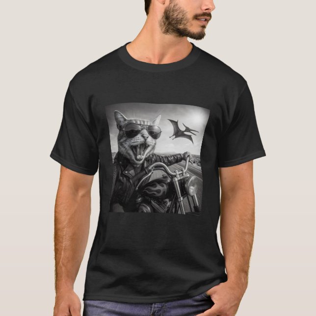Biker Cat Dinosaur Chase Funny Motorcycle Sunglass T-Shirt (Vorderseite)