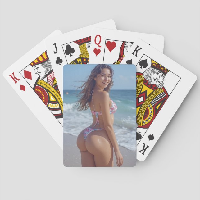 Bikini-Mädchen mit großem Hintern spielt Karten Spielkarten (Rückseite)