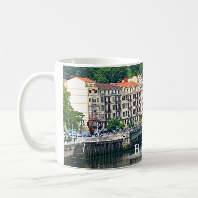 Bilbao. Stadtbild mit Fluss Kaffeetasse (Links)