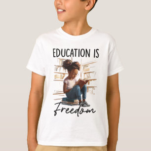 Bildung ist Freiheit Bücher schwarzen Lehrer Schwa T-Shirt