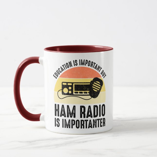 Bildung ist wichtig - Ham Radio ist wichtig Tasse (Links)