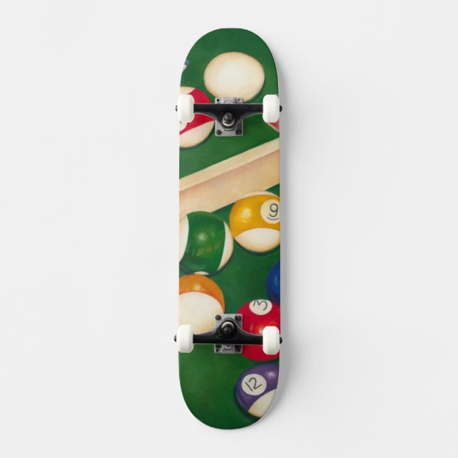 Billiardtisch mit Balls und Chalk Skateboard (Vorderseite)
