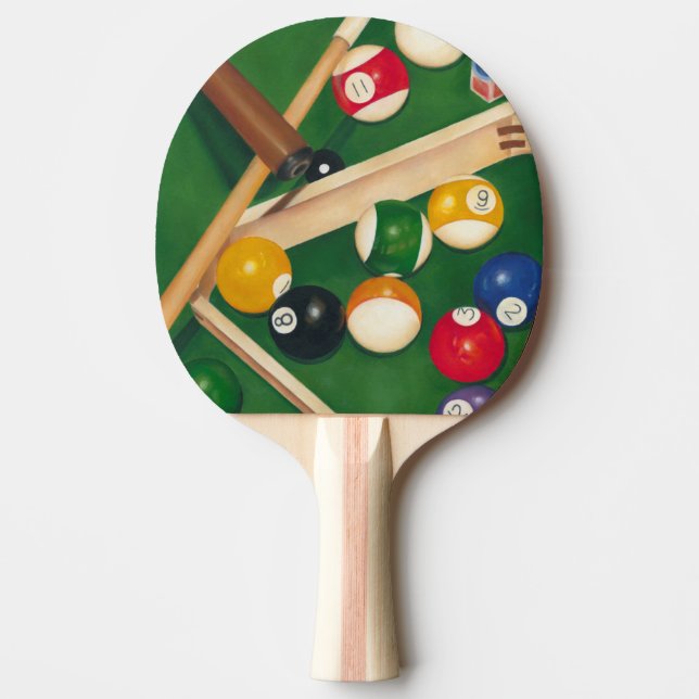 Billiardtisch mit Balls und Chalk Tischtennis Schläger (Vorderseite)